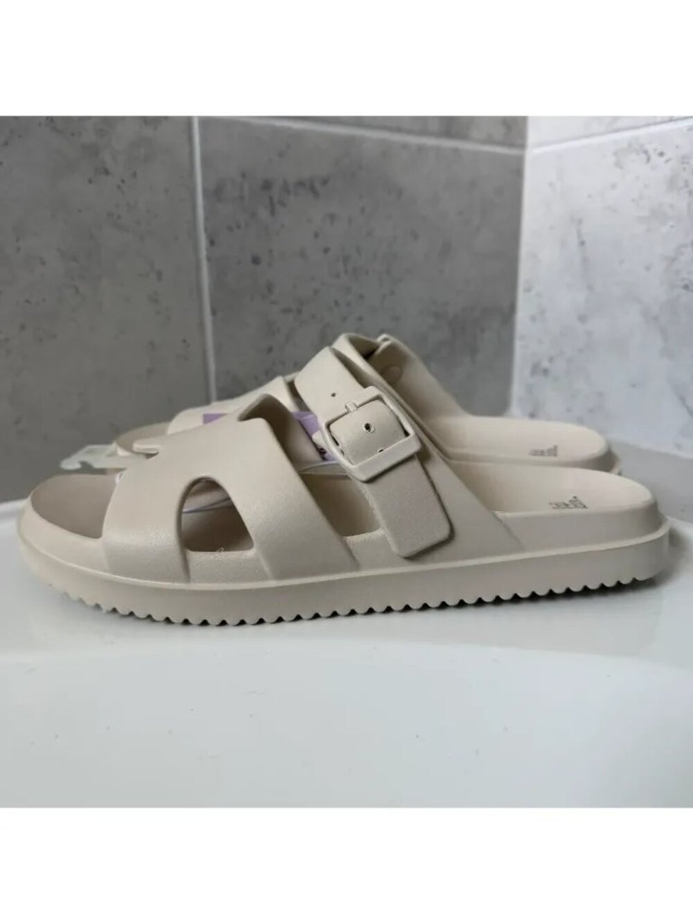 Wild Fable Women’s Off White Slides Size 11